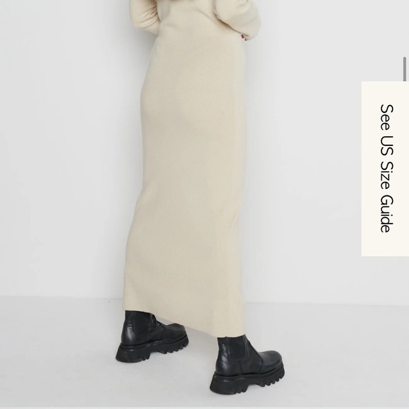 Elsa Knit Button Dress - Picture 2 of 6